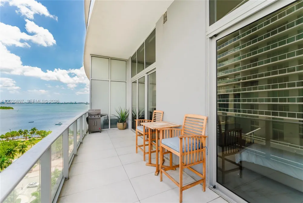 488 NE 18th St #1205 Miami, FL 33132