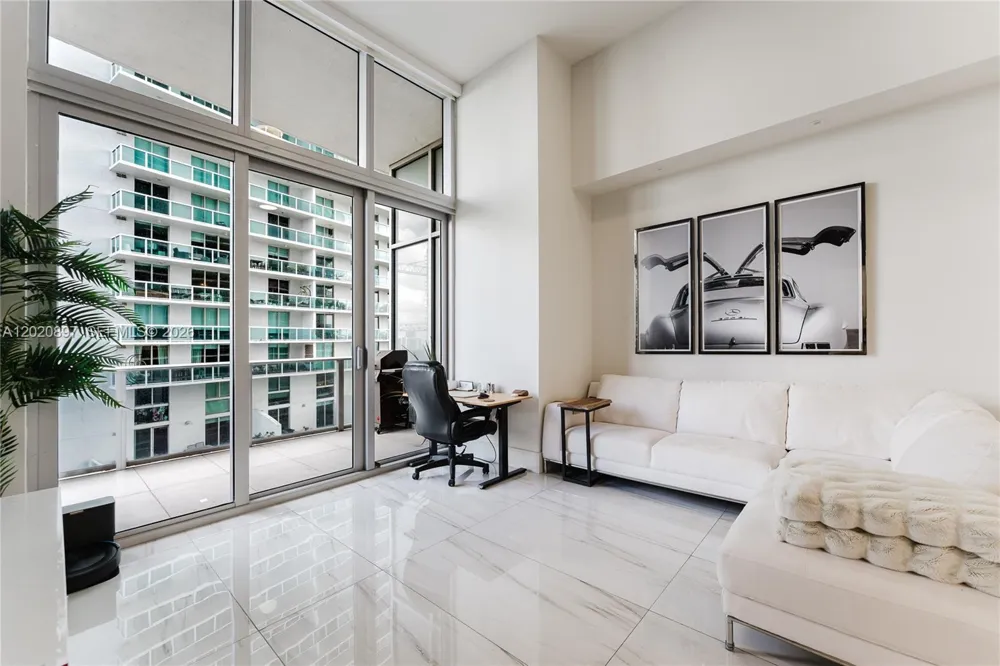 488 NE 18th St #1205 Miami, FL 33132