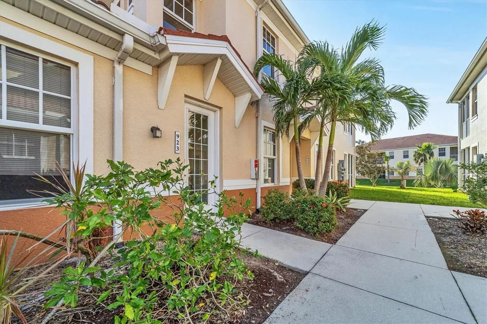 240 W END DRIVE #923 Punta Gorda, FL 33950