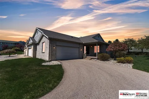 1837 Willow Creek
