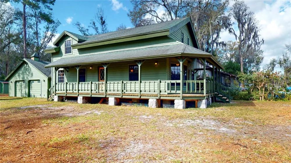 19803 READING ROAD Lutz, FL 33558