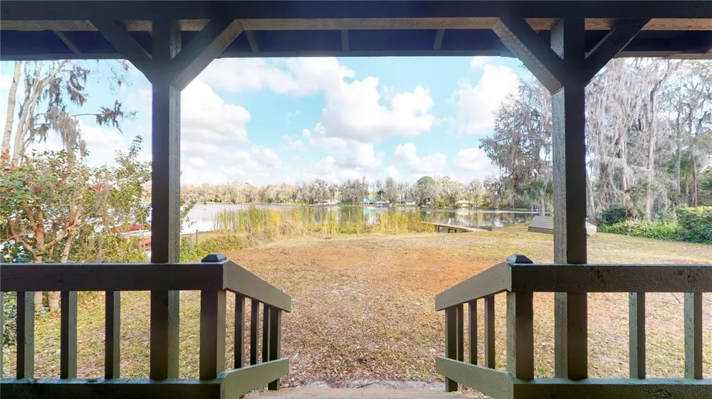 19803 READING ROAD Lutz, FL 33558