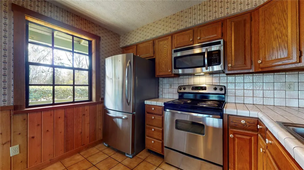 19803 READING ROAD Lutz, FL 33558