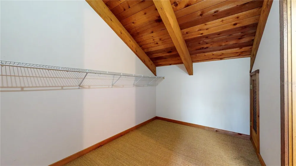 19803 READING ROAD Lutz, FL 33558