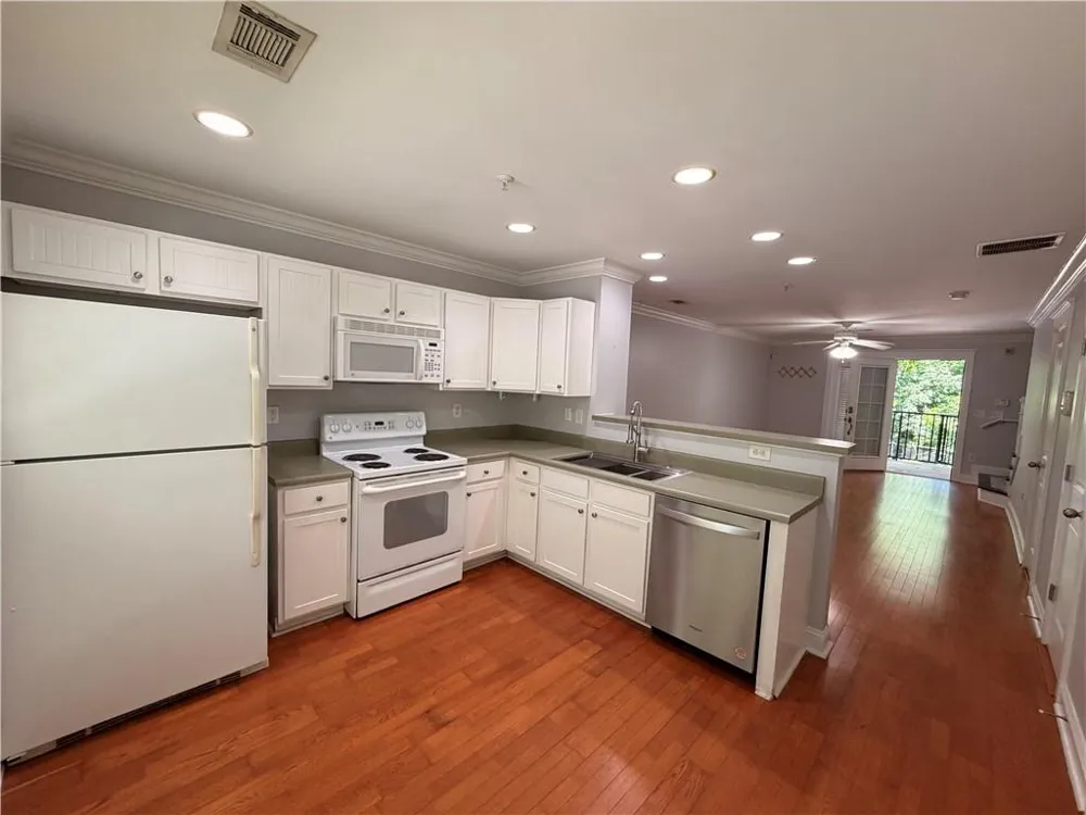 1035 Barnett Shoals Road #623 Athens, GA 30605