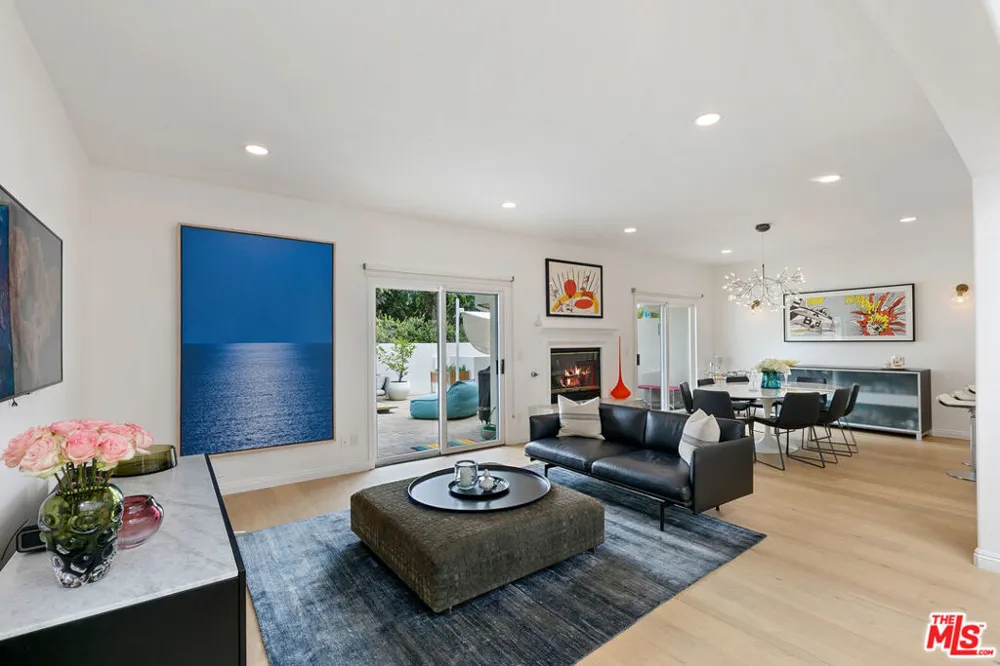 6435 Zumirez Drive #9 Malibu, CA 90265