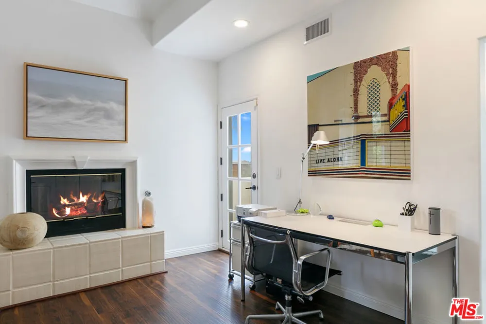 6435 Zumirez Drive #9 Malibu, CA 90265