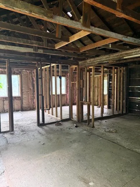 3903 Willow Drive NE Grand Rapids, MI 49525