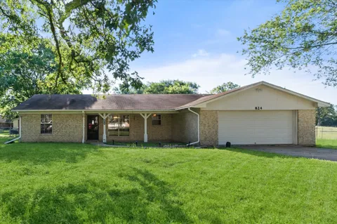 824 Stardust Lane