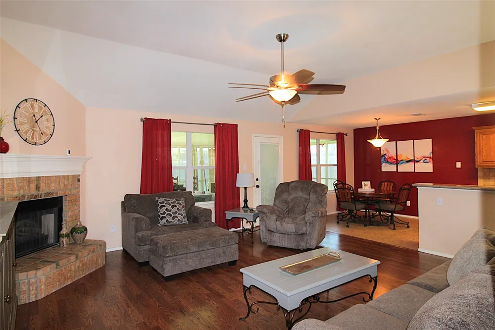 501 Barbara Jean Lane Burleson, TX 76028