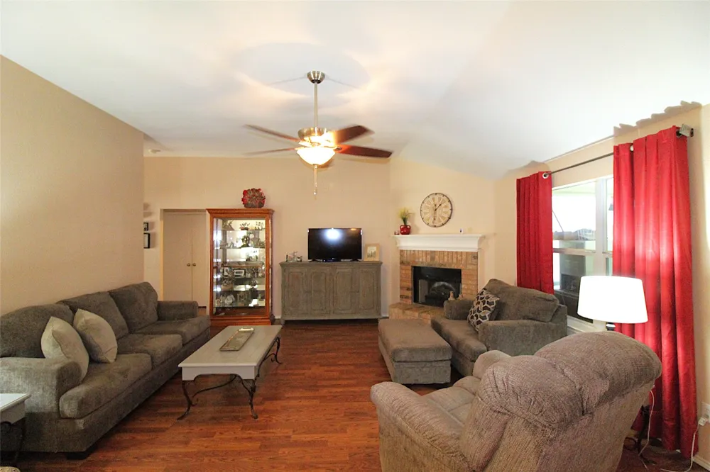 501 Barbara Jean Lane Burleson, TX 76028