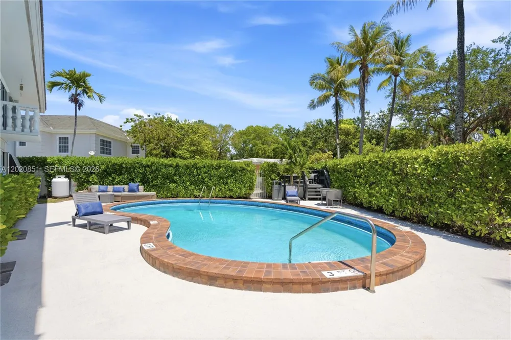 1200 Mariposa Ave #E104 Coral Gables, FL 33146