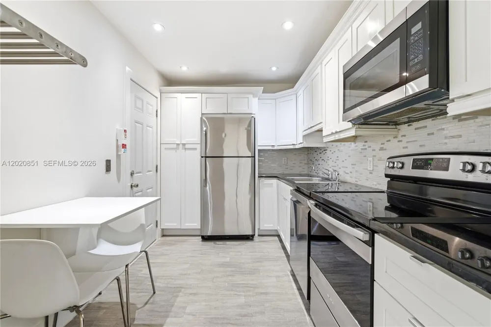 1200 Mariposa Ave #E104 Coral Gables, FL 33146
