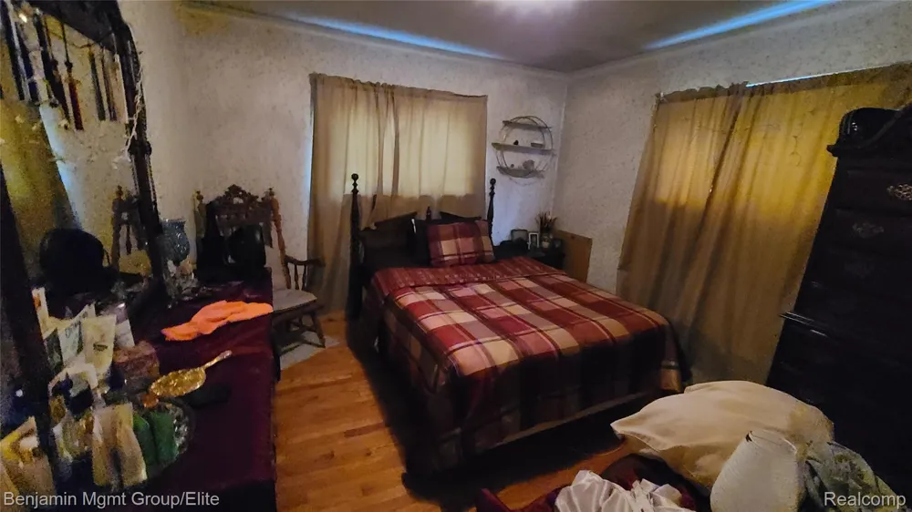 3900 NORWOOD DRIVE Trenton City, MI 48183