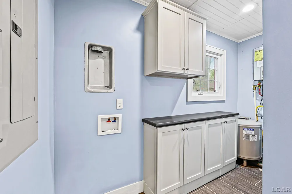 2128 Glenwood Court Norvell Township, MI 49230
