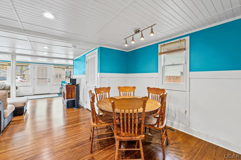 2128 Glenwood Court Norvell Township, MI 49230