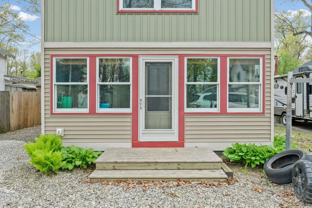 2128 Glenwood Court Norvell Township, MI 49230