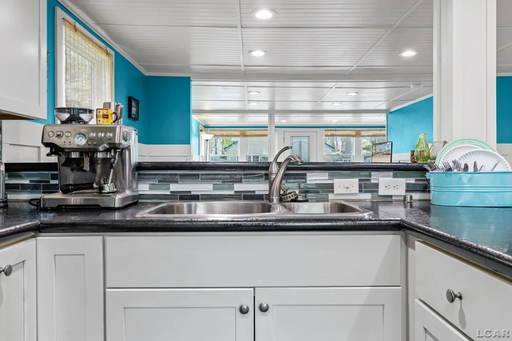 2128 Glenwood Court Norvell Township, MI 49230