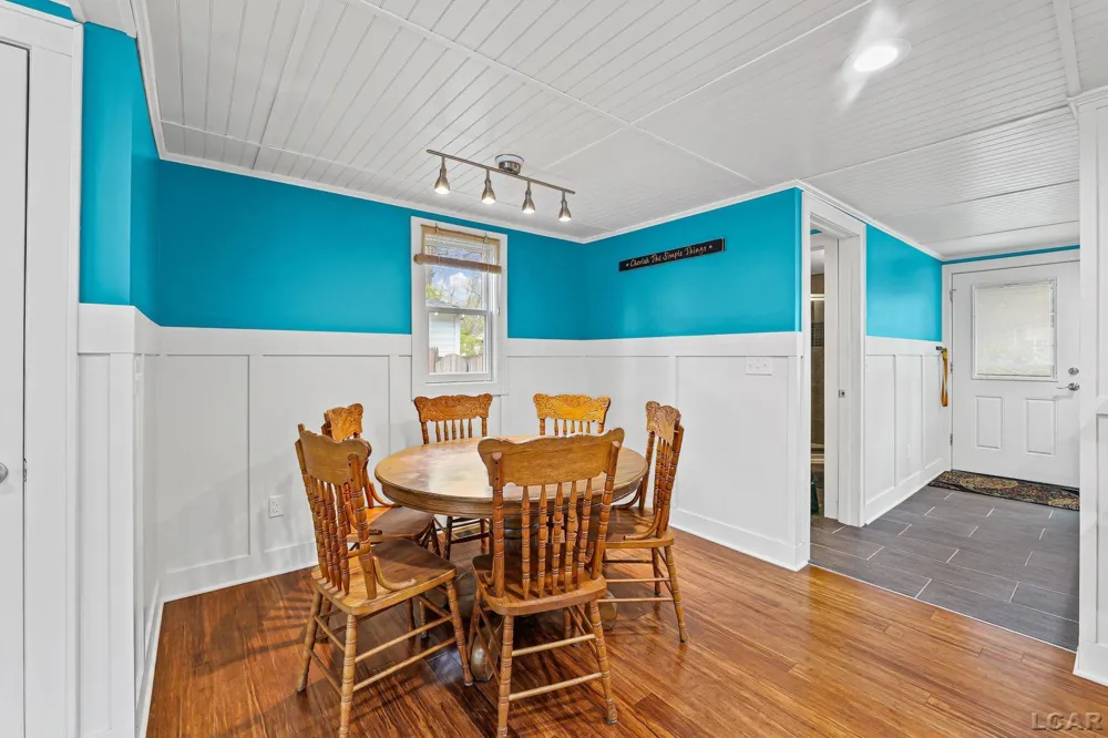 2128 Glenwood Court Norvell Township, MI 49230