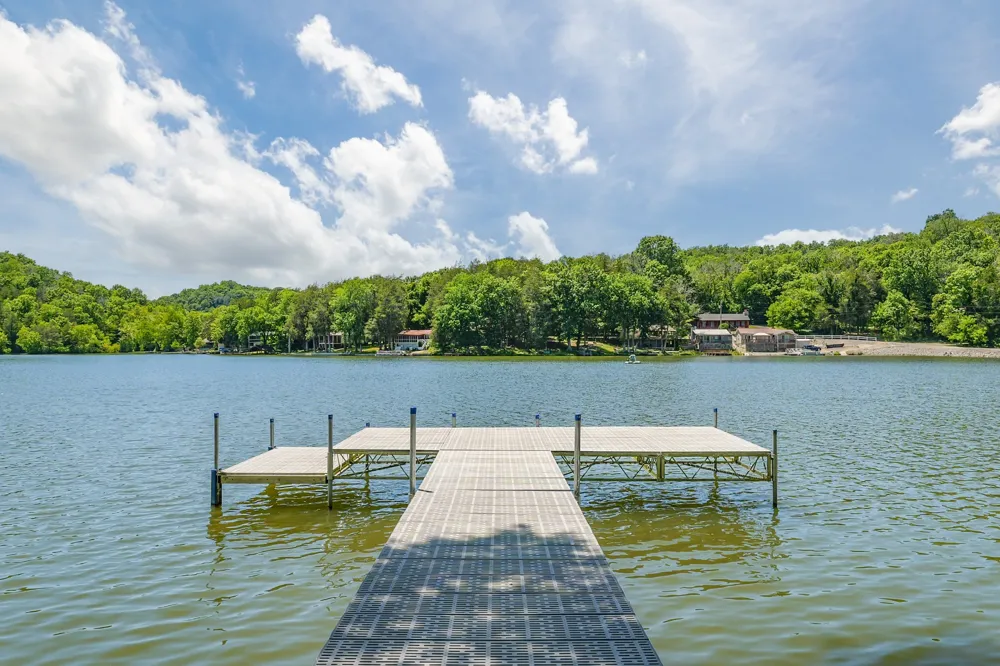 21 Lincoln Lake Rd Kelso, TN 37348