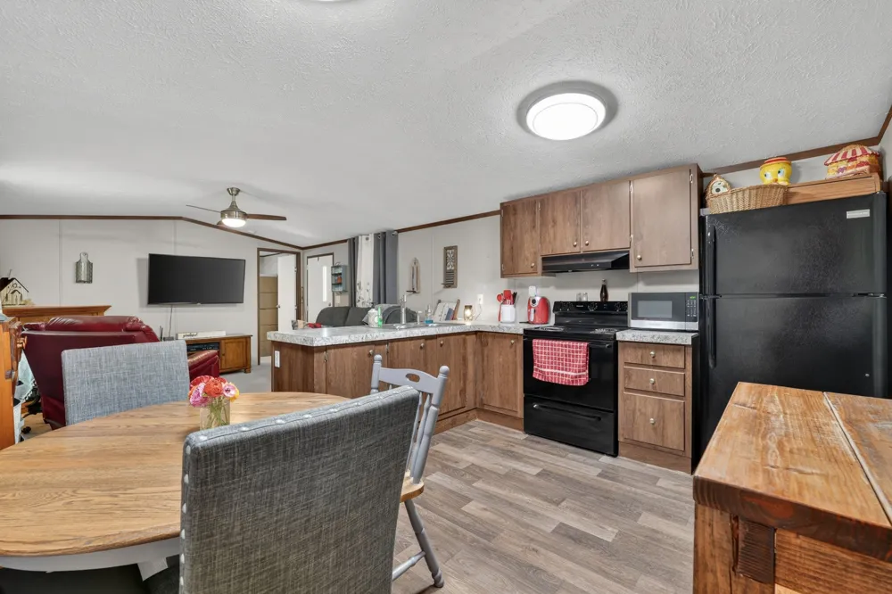 21 Lincoln Lake Rd Kelso, TN 37348