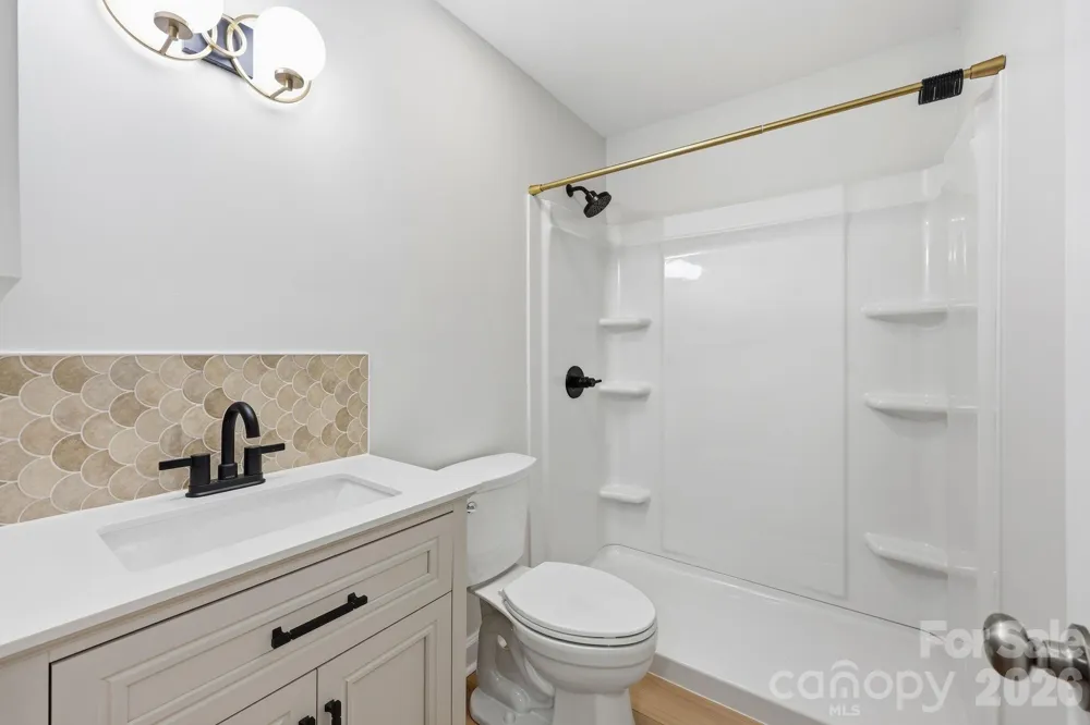 18801 Nautical Drive #304 Cornelius, NC 28031