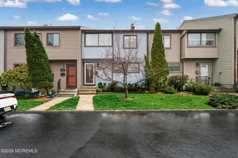 424 Tall Oak Lane