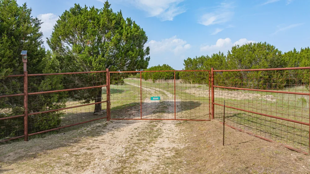 5544 FM 927 Walnut Springs, TX 76690