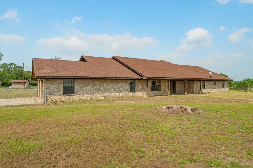5544 FM 927 Walnut Springs, TX 76690
