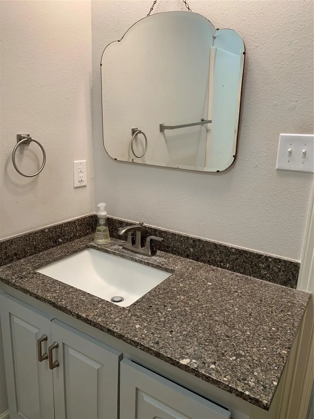 103 Susan Woodville, TX 75979