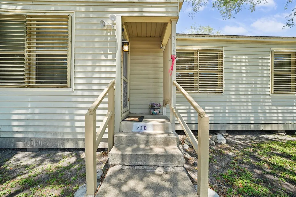 718 Ralston Corpus Christi, TX 78404