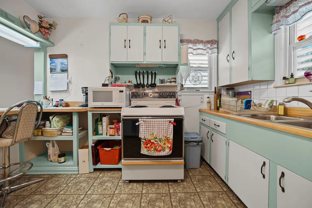 718 Ralston Corpus Christi, TX 78404
