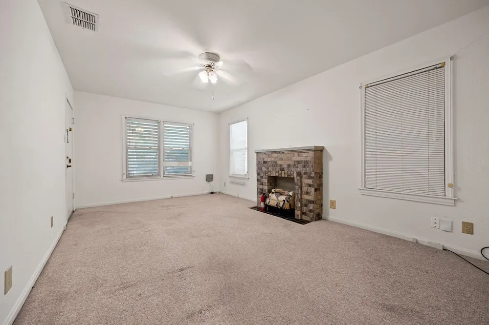 718 Ralston Corpus Christi, TX 78404