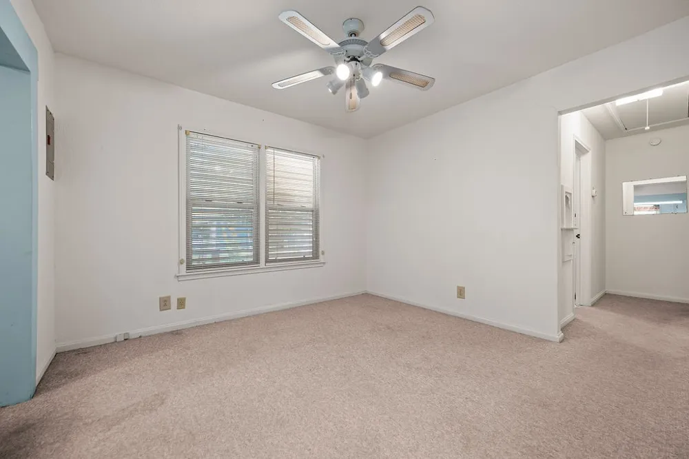 718 Ralston Corpus Christi, TX 78404