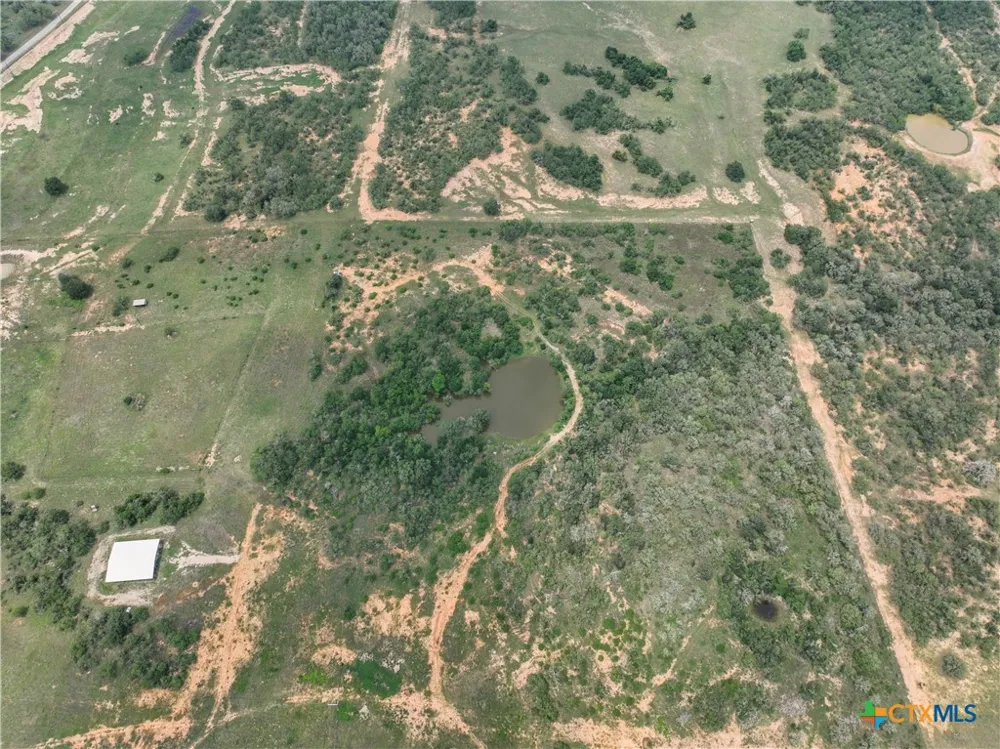 52 Cross Road Seguin, TX 78155