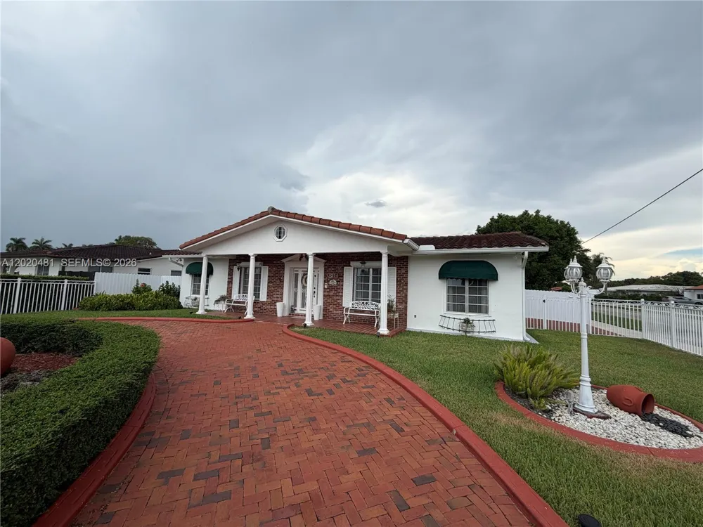 3400 SW 108th Ave Miami, FL 33165