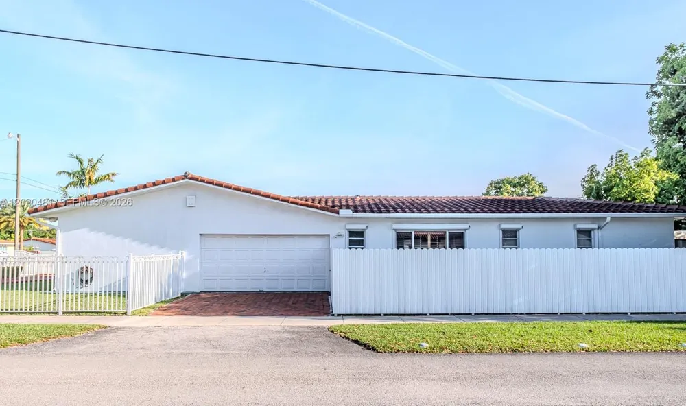 3400 SW 108th Ave Miami, FL 33165