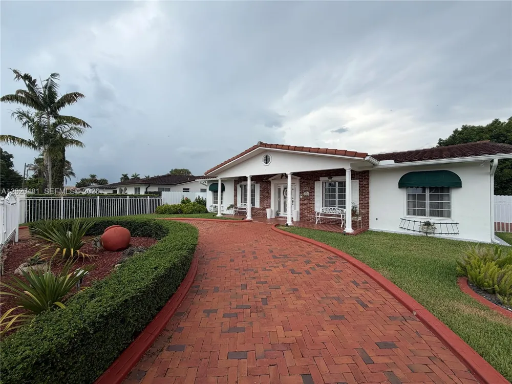 3400 SW 108th Ave Miami, FL 33165