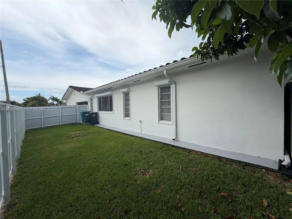 3400 SW 108th Ave Miami, FL 33165