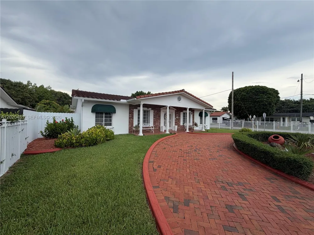 3400 SW 108th Ave Miami, FL 33165