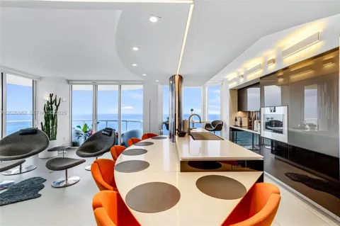 6365 Collins Ave #2301