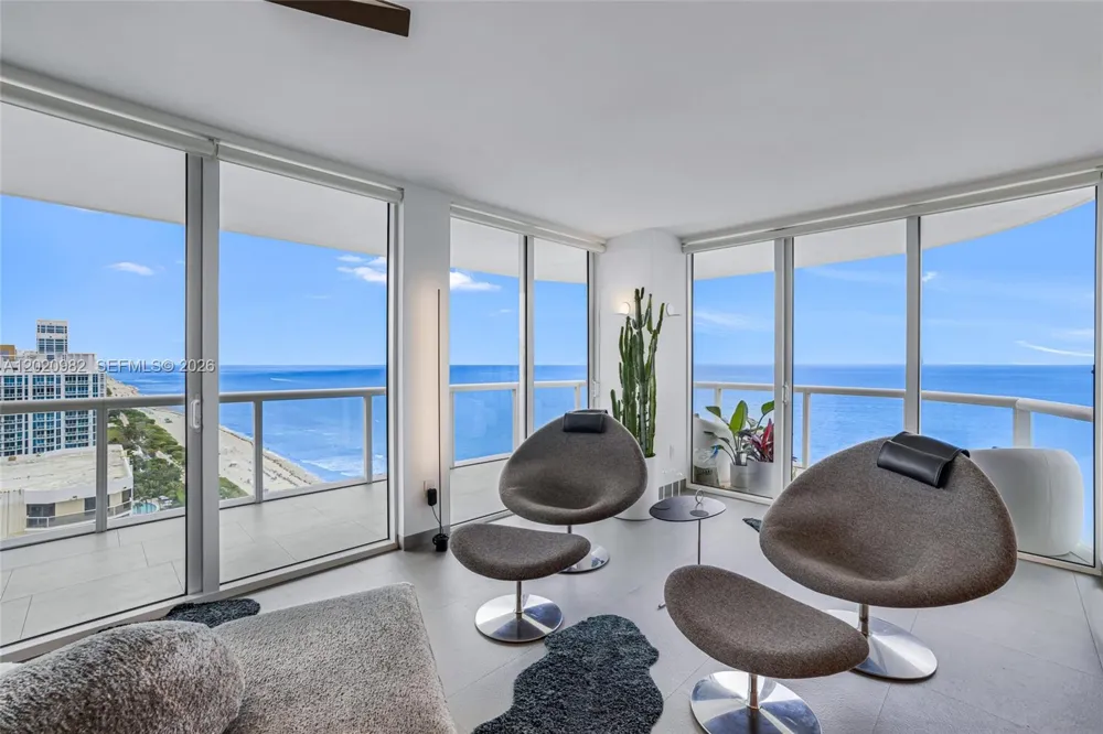 6365 Collins Ave #2301 Miami Beach, FL 33141