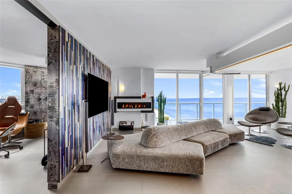 6365 Collins Ave #2301 Miami Beach, FL 33141