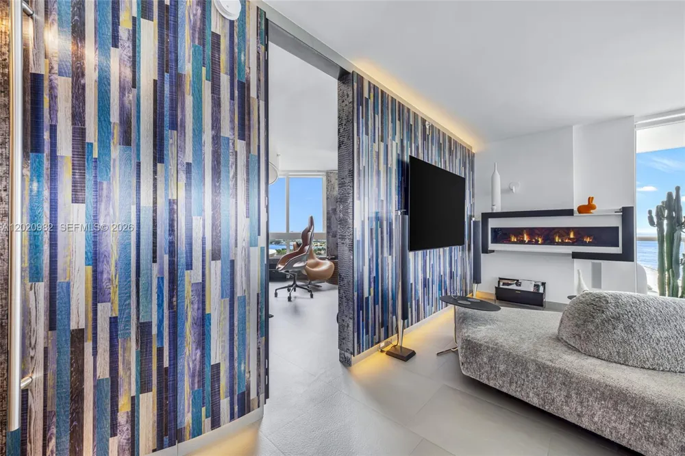 6365 Collins Ave #2301 Miami Beach, FL 33141