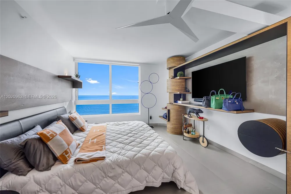 6365 Collins Ave #2301 Miami Beach, FL 33141