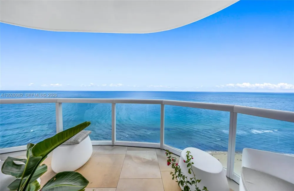6365 Collins Ave #2301 Miami Beach, FL 33141
