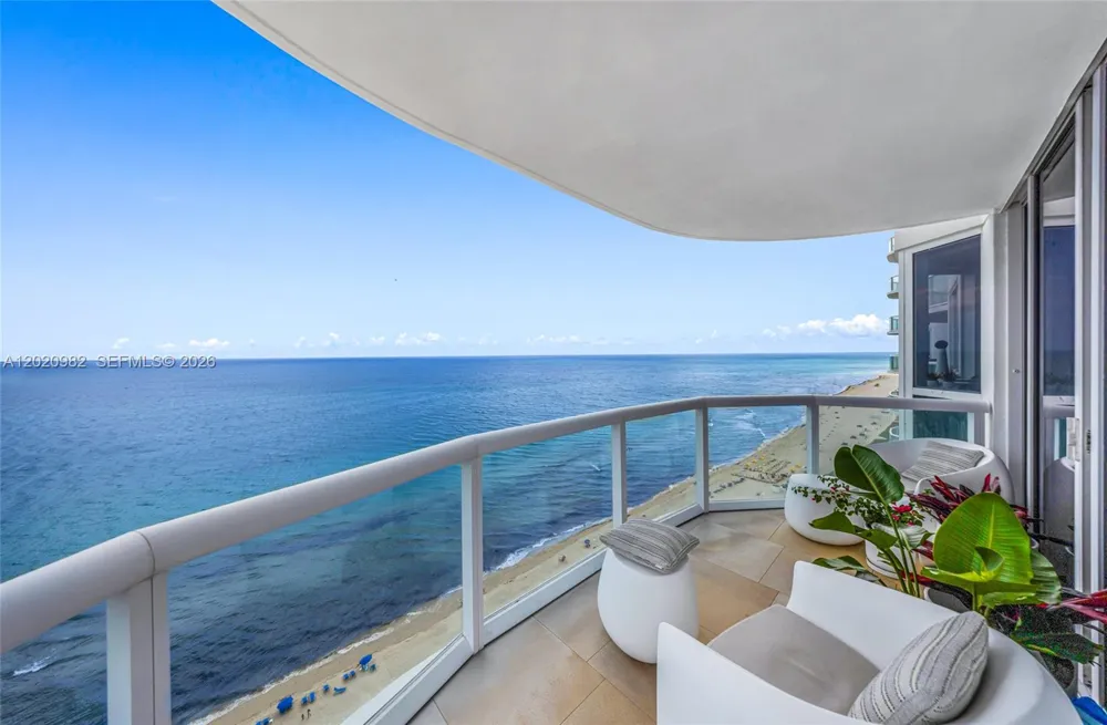 6365 Collins Ave #2301 Miami Beach, FL 33141