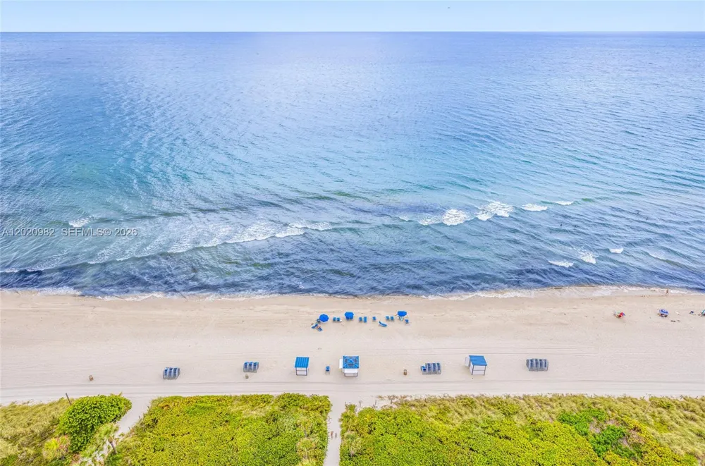 6365 Collins Ave #2301 Miami Beach, FL 33141