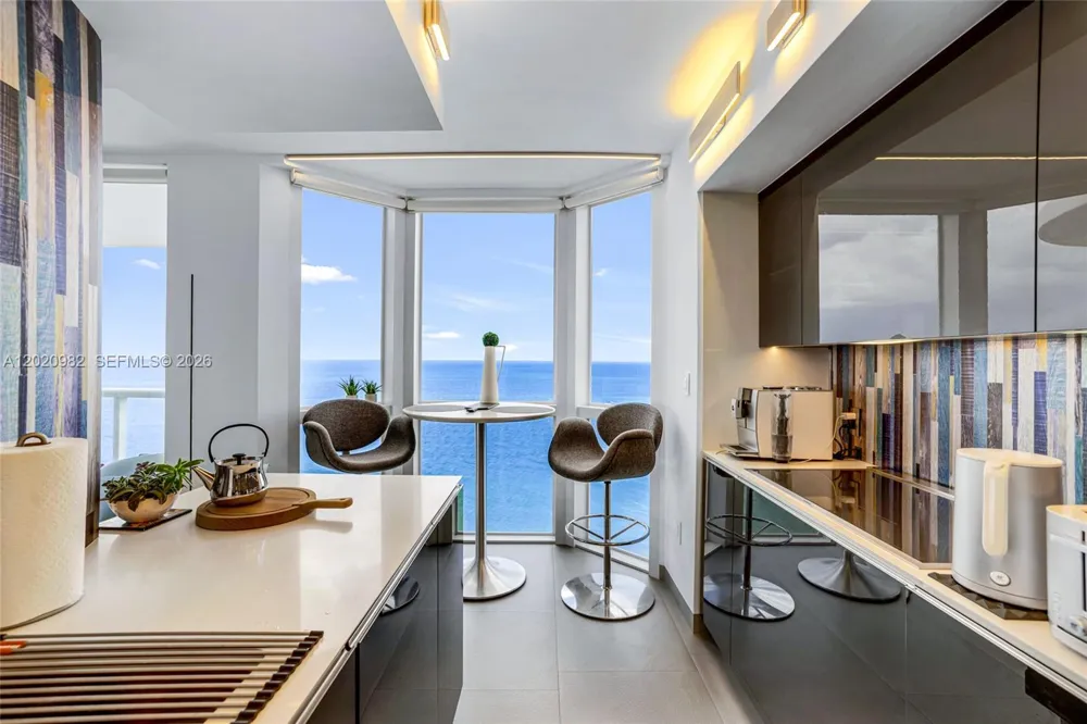 6365 Collins Ave #2301 Miami Beach, FL 33141