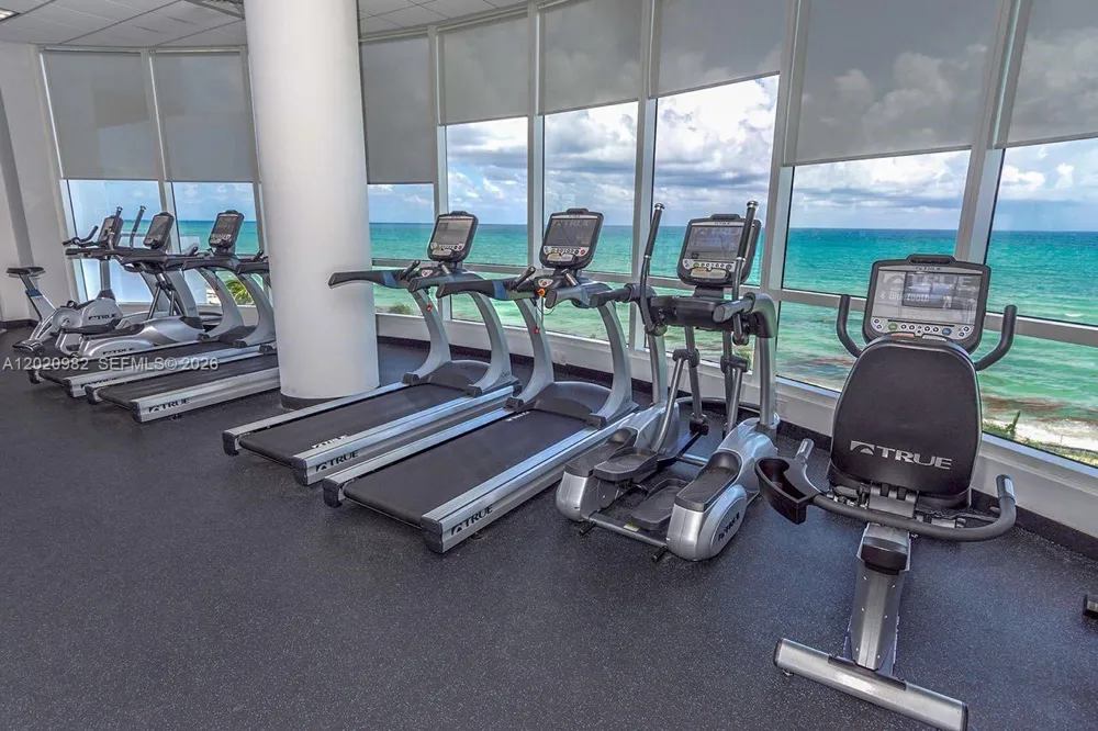 6365 Collins Ave #2301 Miami Beach, FL 33141